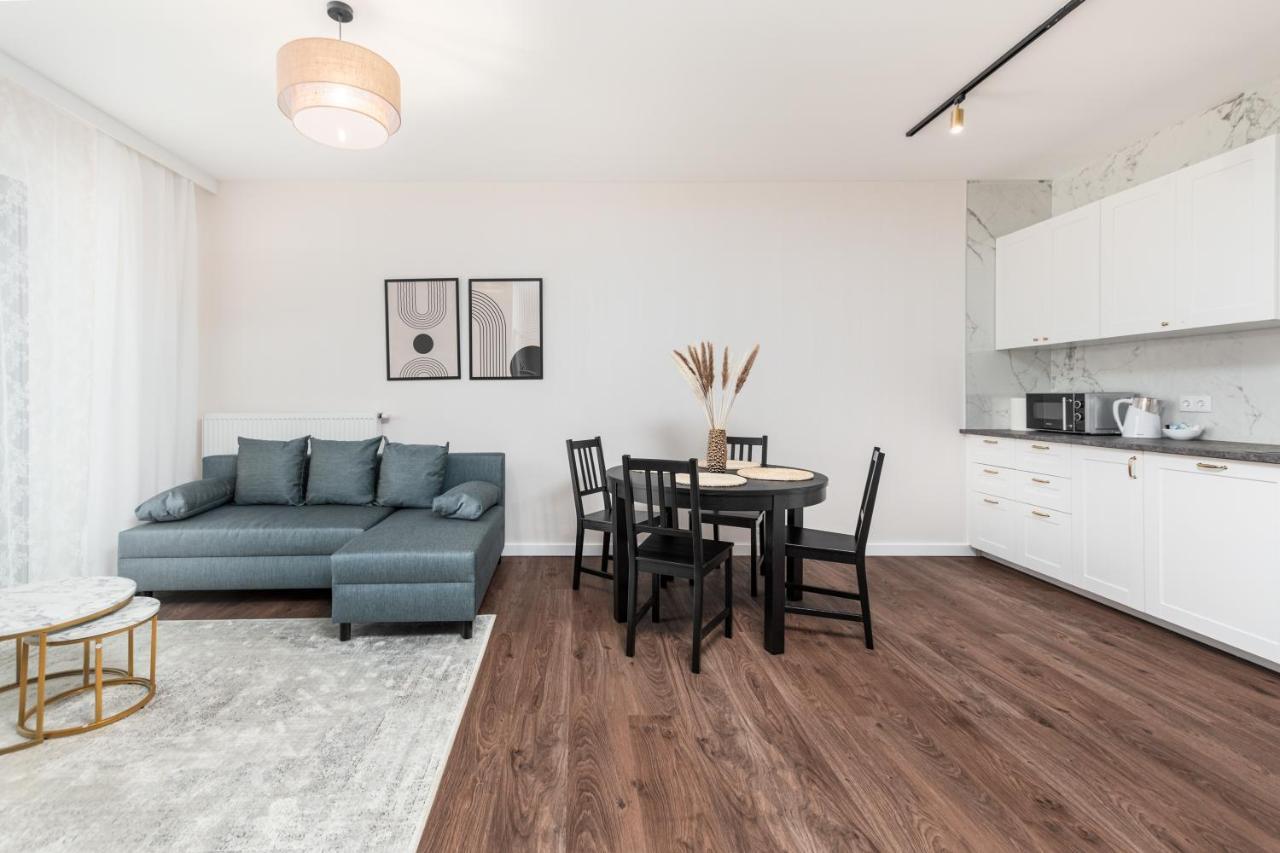 Aleja Sikorskiego 18 By Homeprime Warsaw Ngoại thất bức ảnh