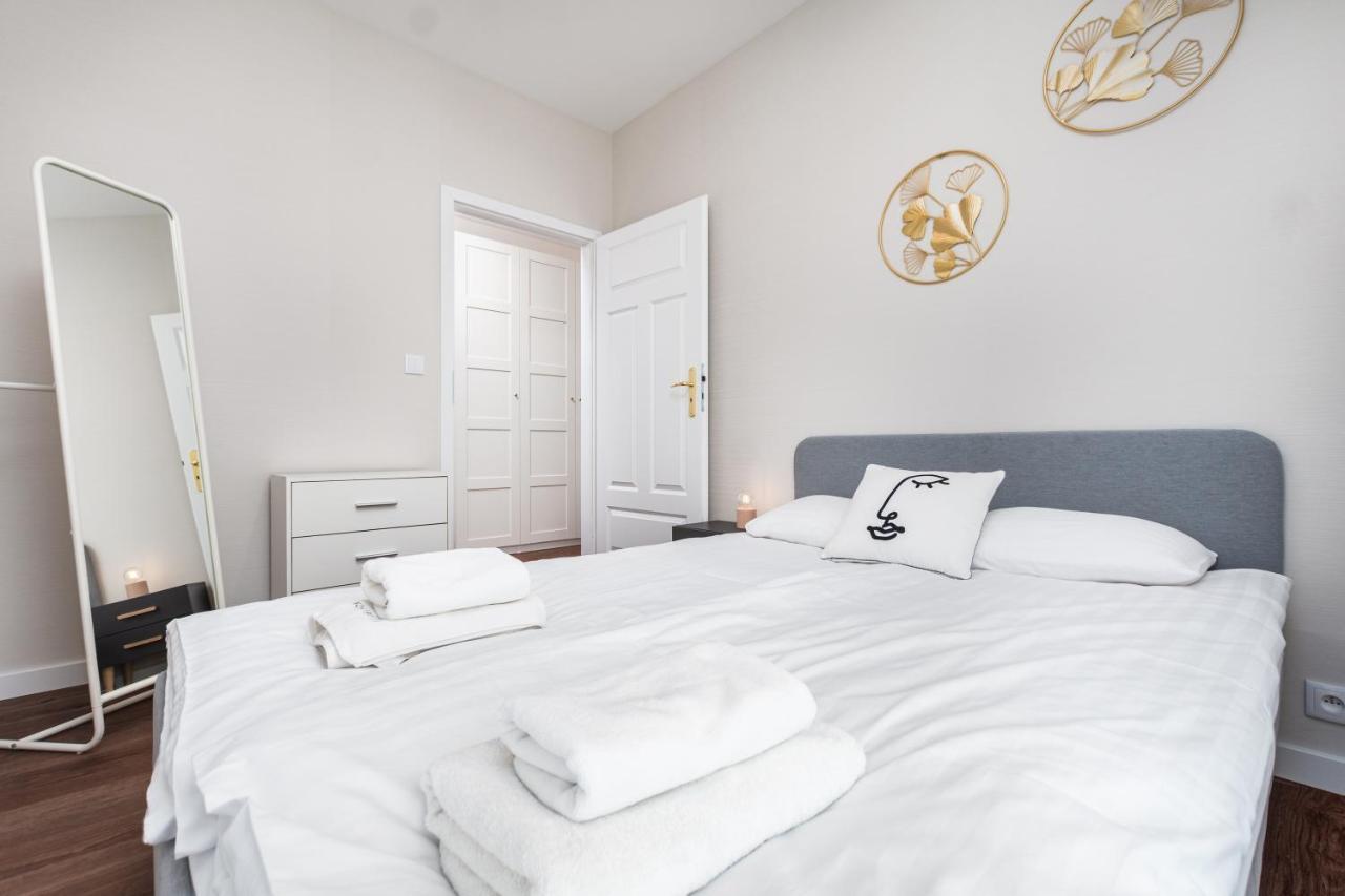 Aleja Sikorskiego 18 By Homeprime Warsaw Ngoại thất bức ảnh